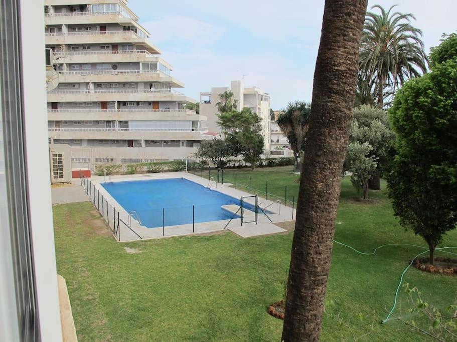 Coqueto Apartamento En Benalmadena Cerca De La Playa Екстериор снимка